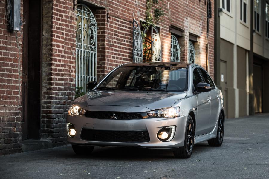  Mitsubishi Lancer Limited Edition 2017 года  (NA) (фото 11 из 29)